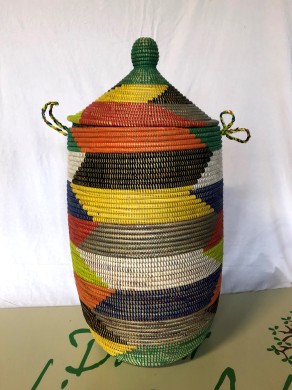 Rieten Afrikaanse -mand-gekleurd-met-deksel 201
