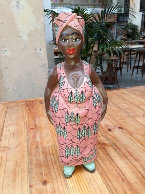 Mama Afrika big02